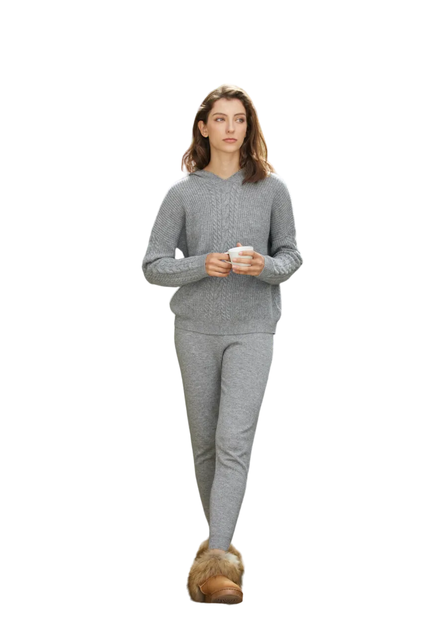 Single Cable Superfine Merino Pullover